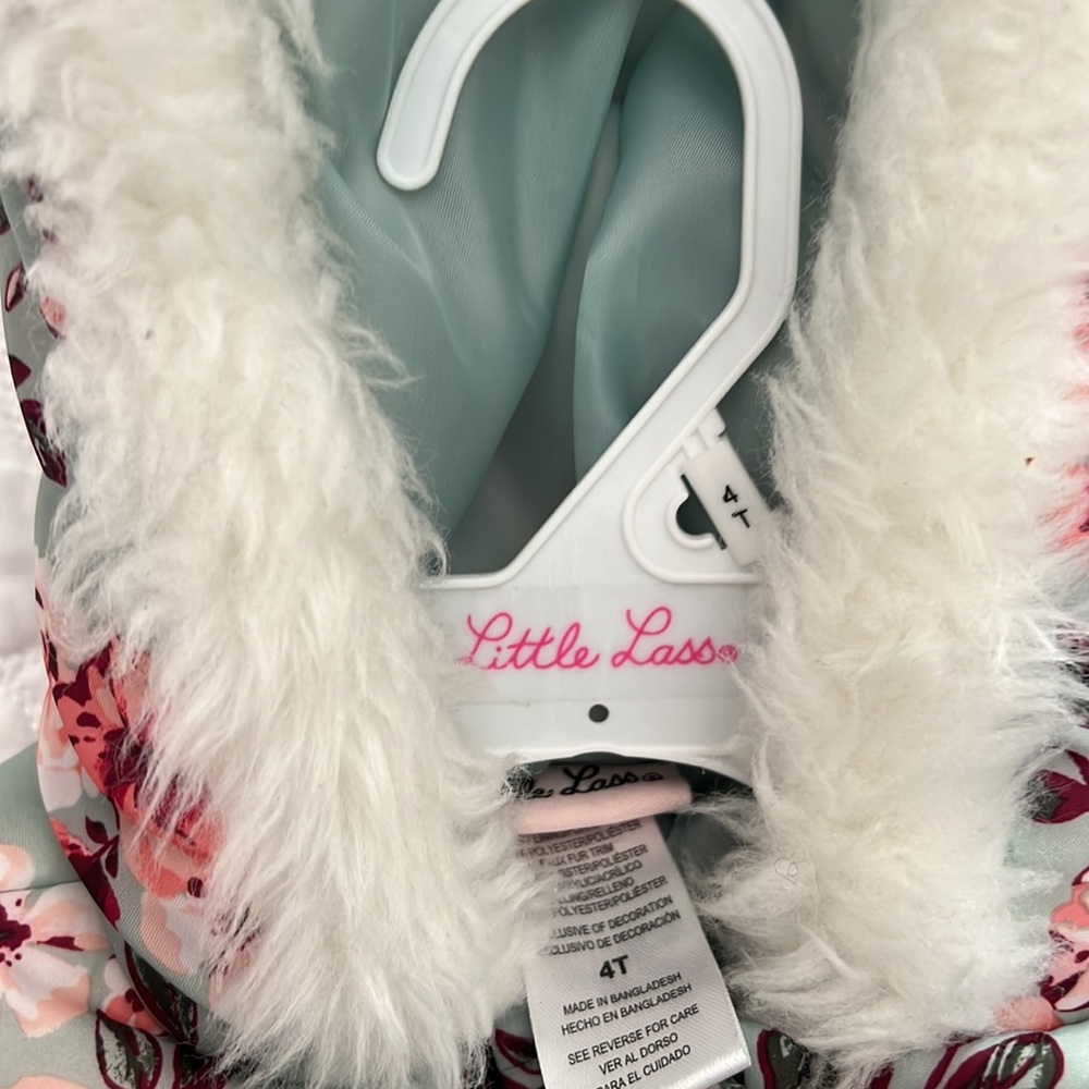 Little Lass Puffer vest hooded with faux fur trim for girls size 4T - Picture 8 of 9